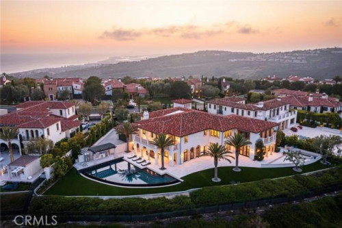house-for-sale-in-28-tide-watch-newport-coast-ca-92657-single-family-residence-for-sale-mls-oc23110251-remax-big-0